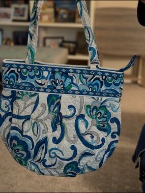 Vera Bradley Mediterranean White Quilted Floral Shoulder Bag